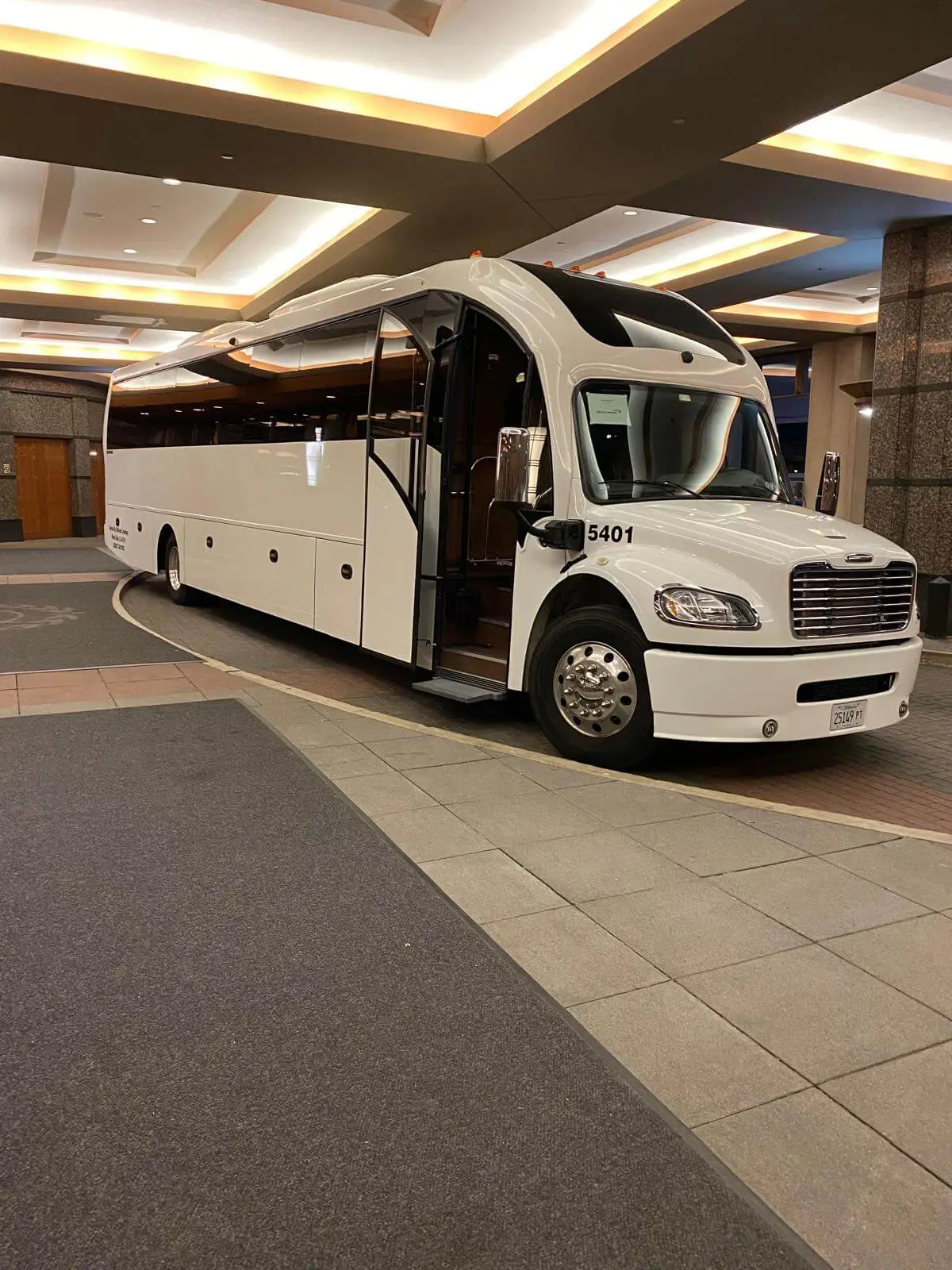 Super Coach Bus