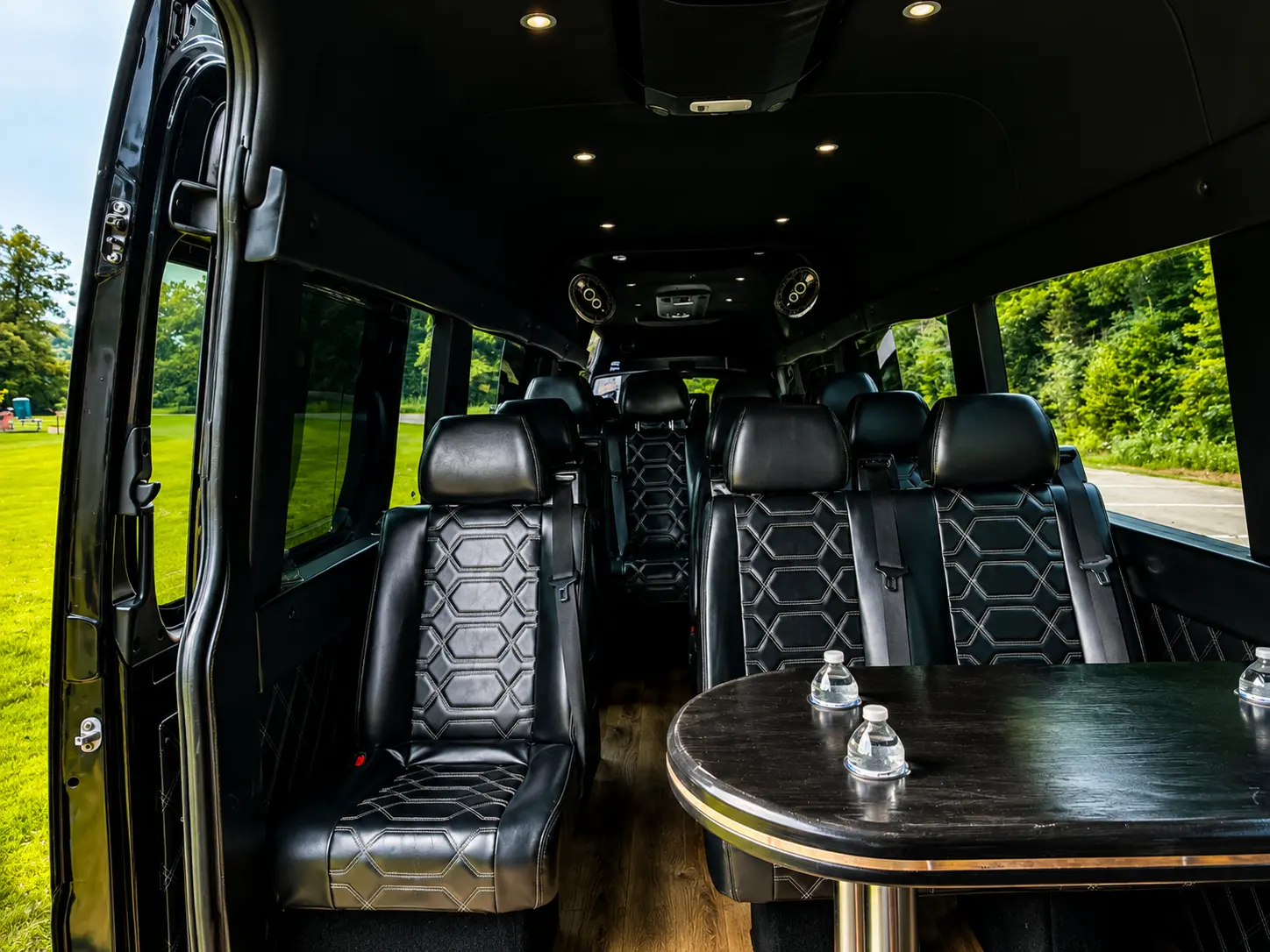 Executive Van — photo 3